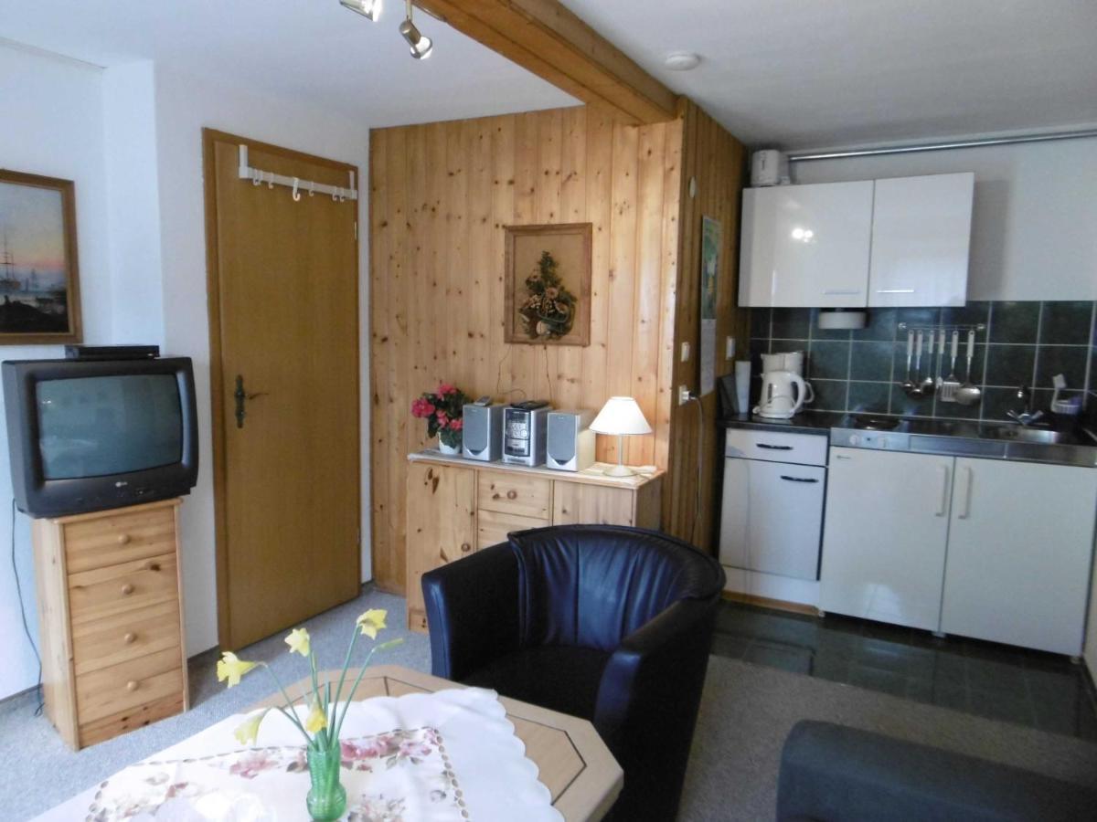 Ferienwohnung Am Bodden Ралсвиек Екстериор снимка